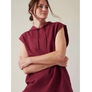 Athleta Sundown Sweatshirt Tank Berry Red